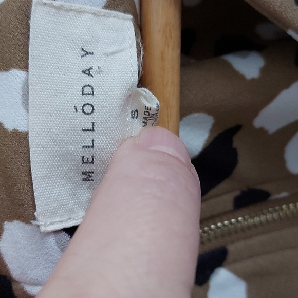 Melloday Printed Puff Sleeve Top Size Small - Picture 4 of 6